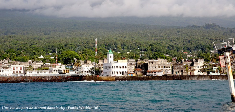 Vue du port de Moroni 3